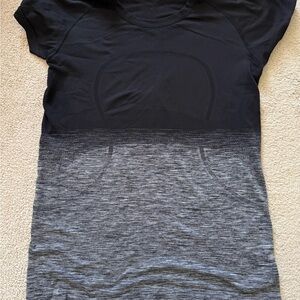 lululemon athletica Black & Gray Ombré Swiftly Hip Length Size 12